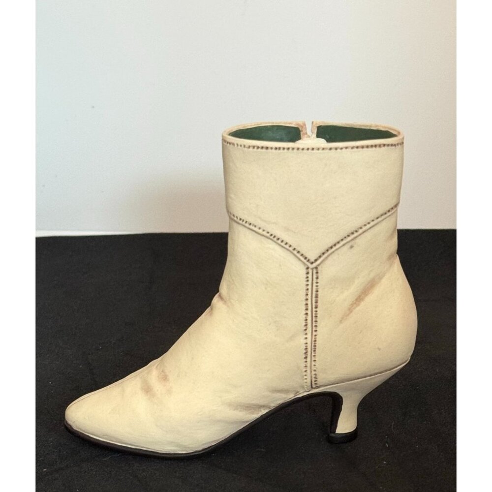 Miniature Just The Right Shoe Ivory Ankle Boot Figurine By Raine Williams 1999